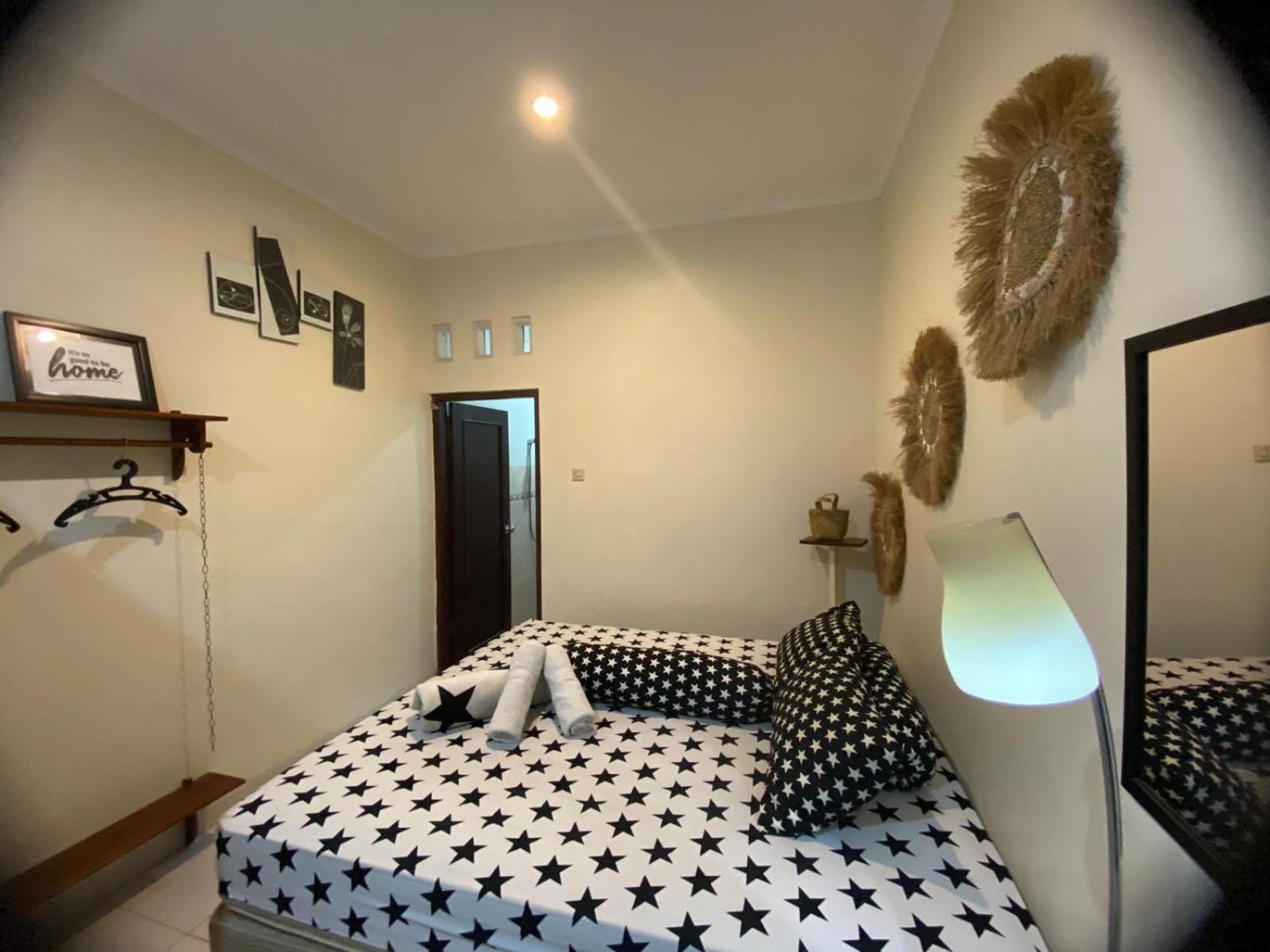 Coliving Jogja Sweet Home Kost Lengkap Di Jogjakarta Room photo