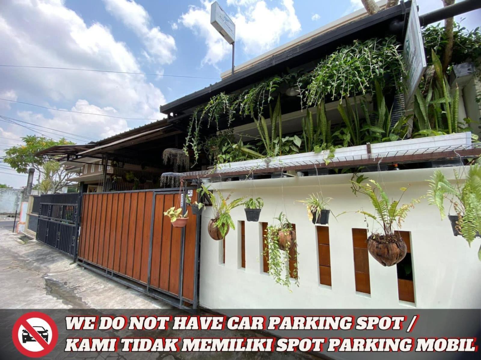 Coliving Jogja Sweet Home Kost Lengkap Di Jogjakarta Exterior photo